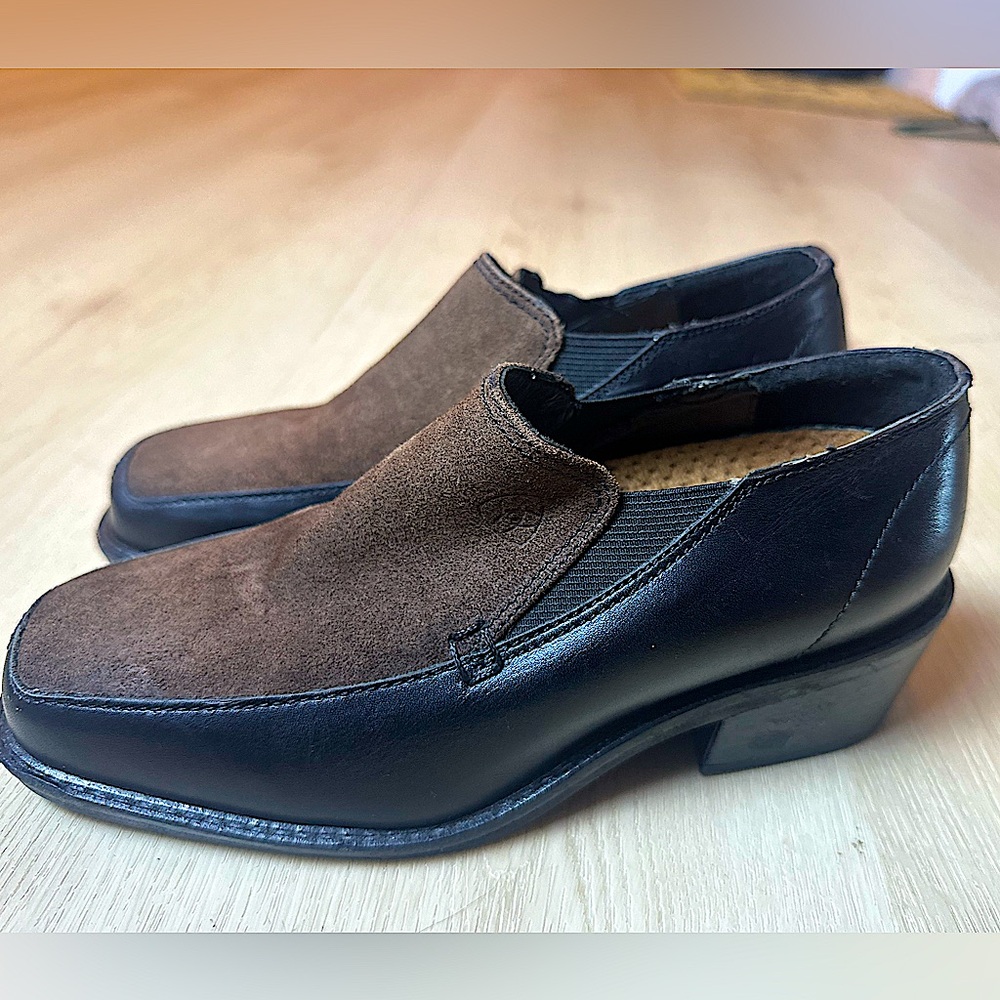 RARE ARIAT Vintage Women’s Italian Brown Suede Black Leather Western Loafer Sz 6